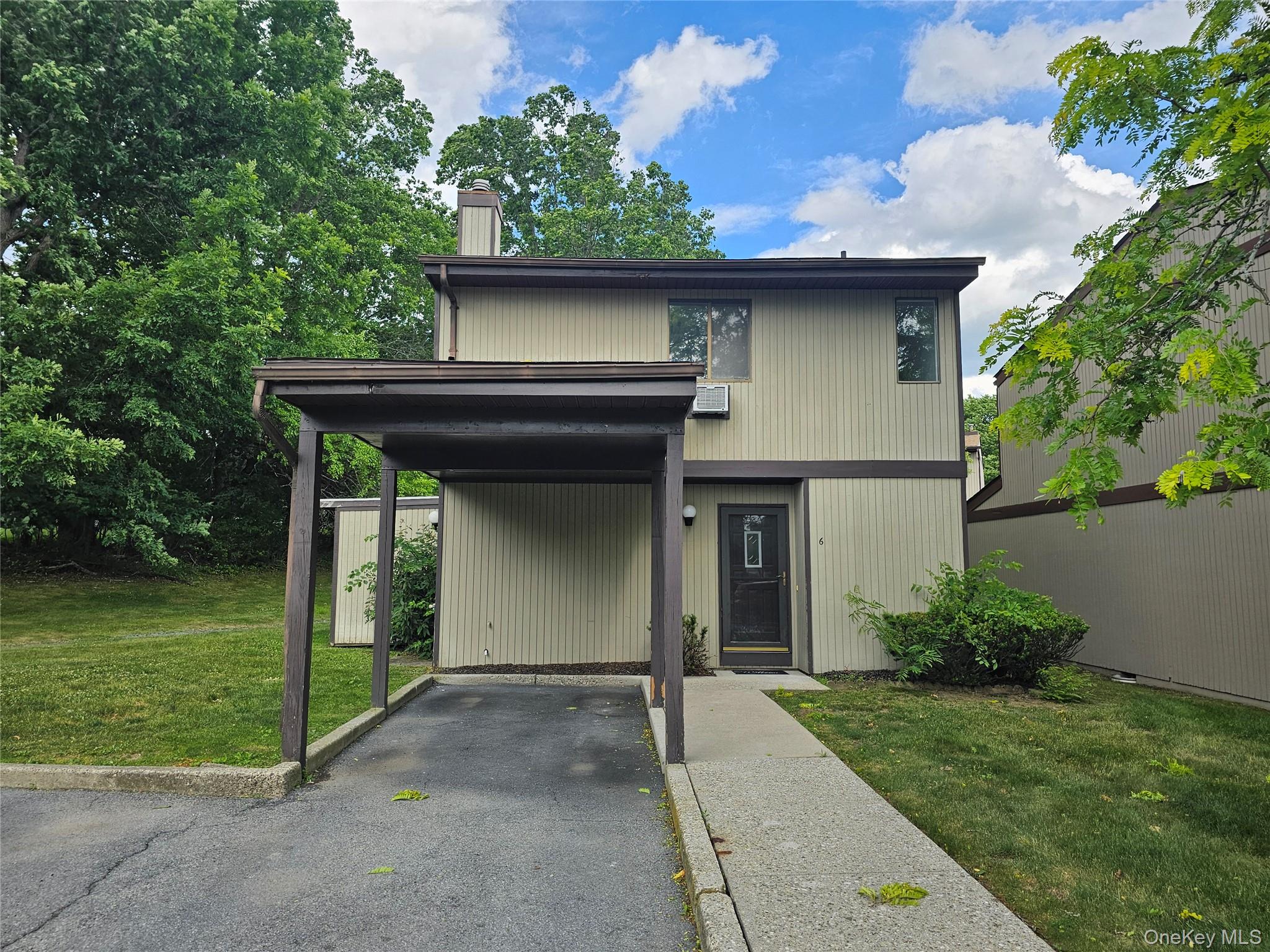 6 Eaton Court