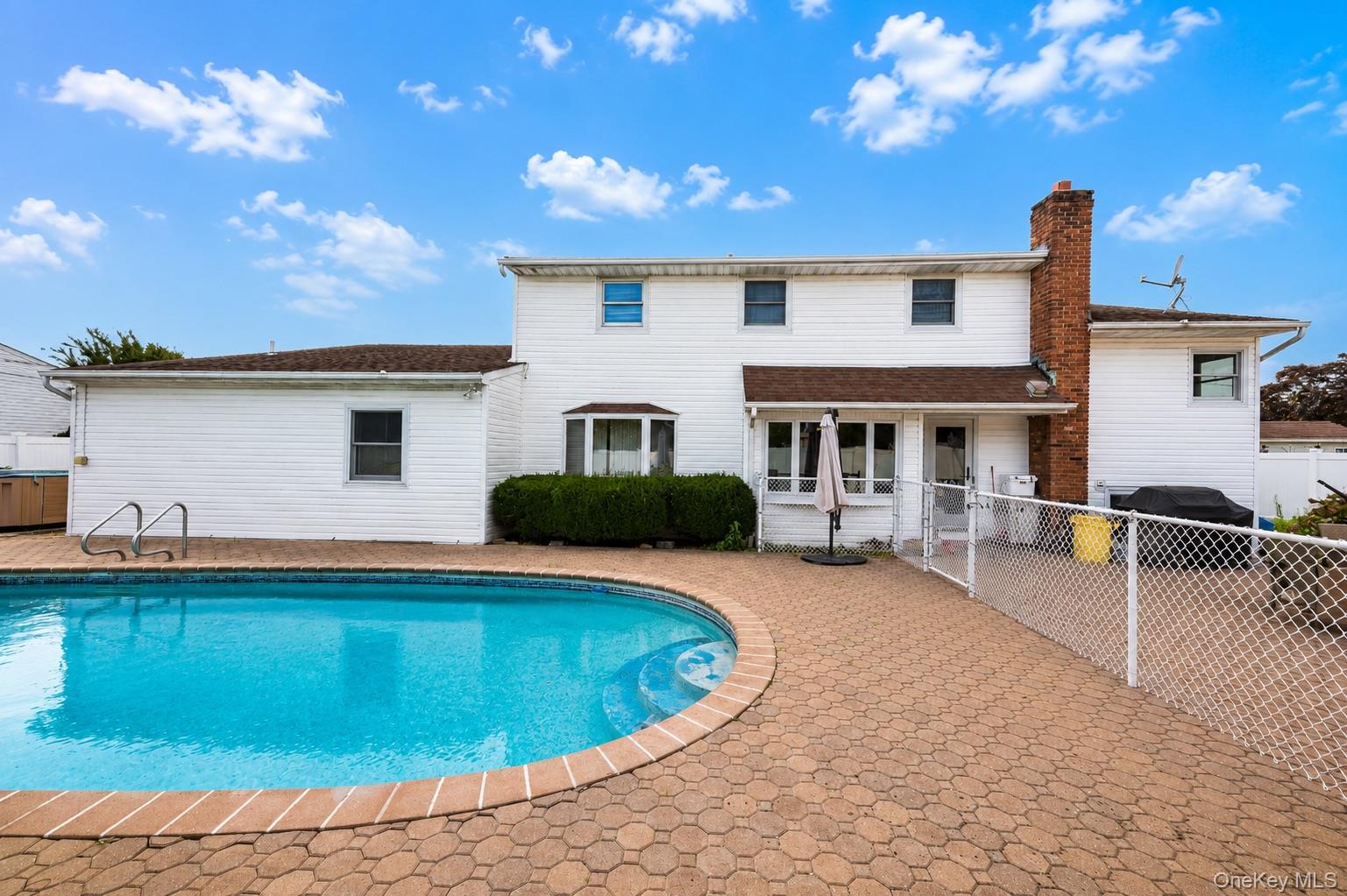 61 Hemlock Lane