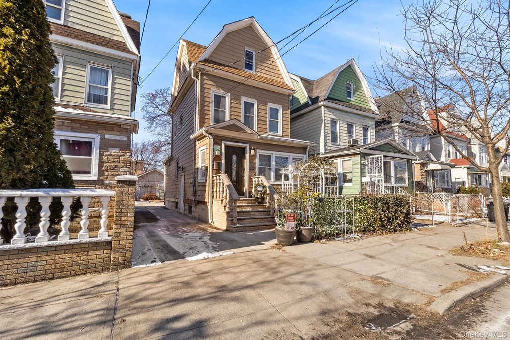 Photo of 11748 140th Street, Jamaica, NY 11436 (MLS # 954758)