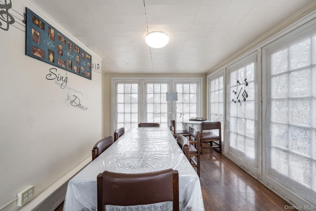 Photo of 1967 Washington Avenue, Seaford, NY 11783 (MLS # 960974)