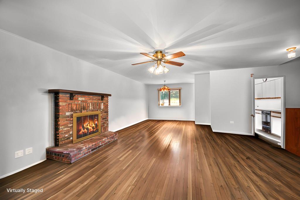 17 Duquesne Drive, Greenlawn, New York image 7