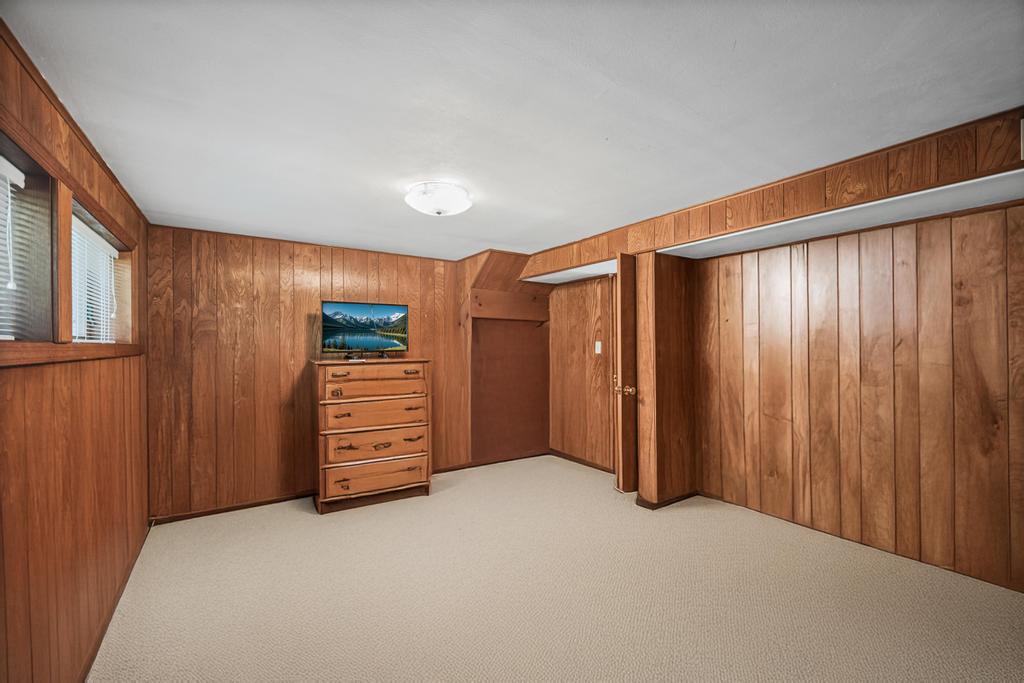 17 Duquesne Drive, Greenlawn, New York image 26