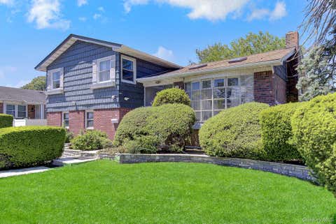 Homes For Sale - 211 Cantiague Rock Road<br/> Westbury, NY 11590