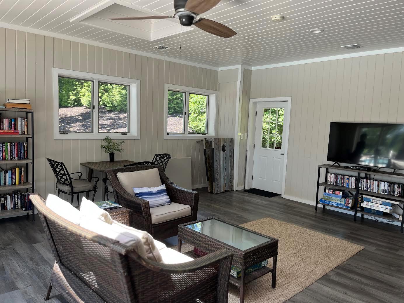 2300 Fox Hill Drive #1101, Calverton, New York image 35