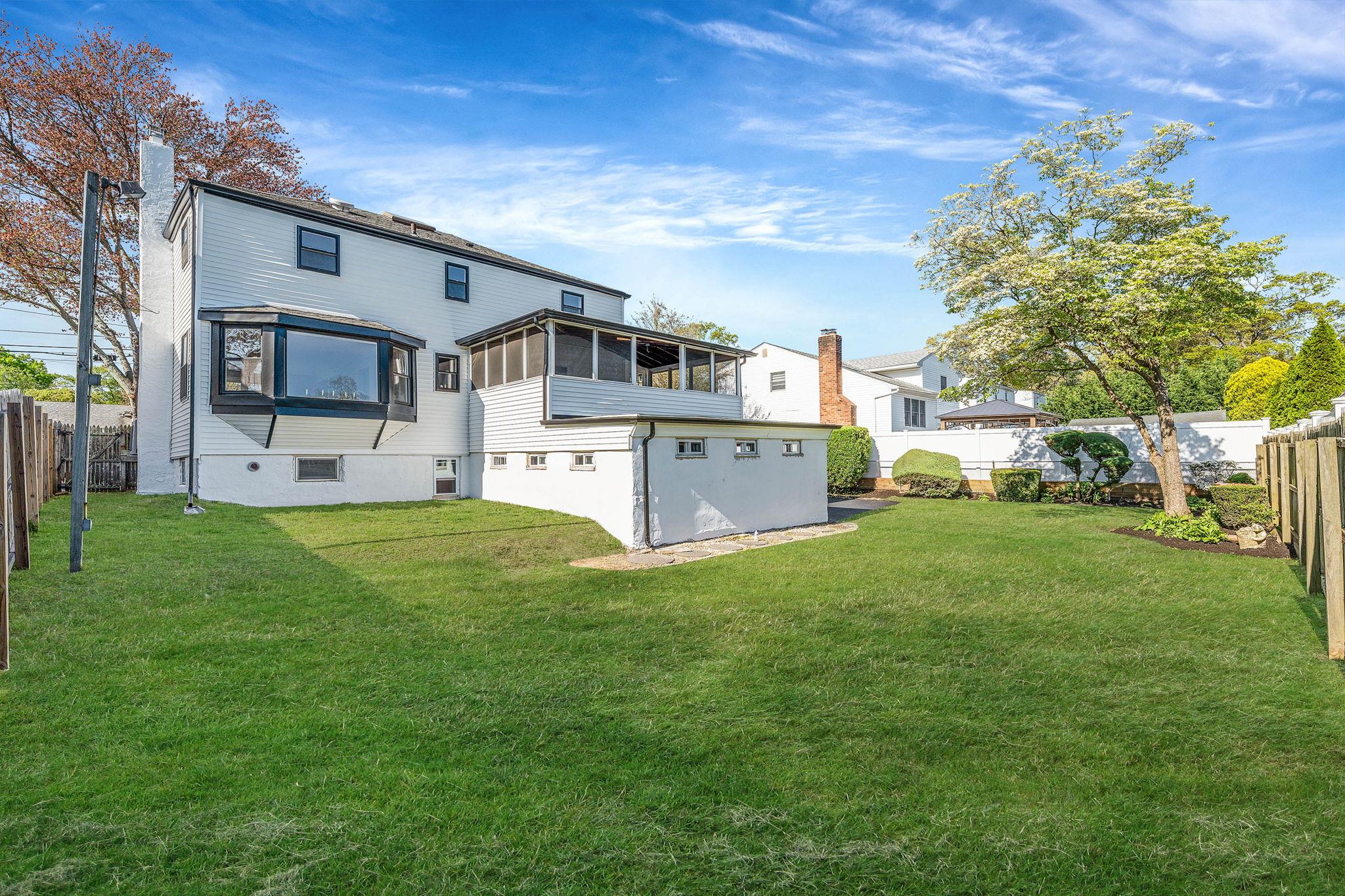2546 Natta Boulevard, Bellmore, New York image 7