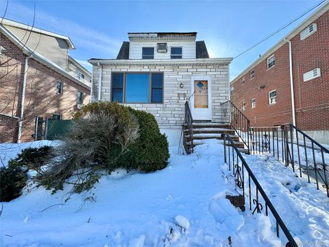 Apartment For Sale - 12116 8th Avenue<br/> College Point, NY 11356