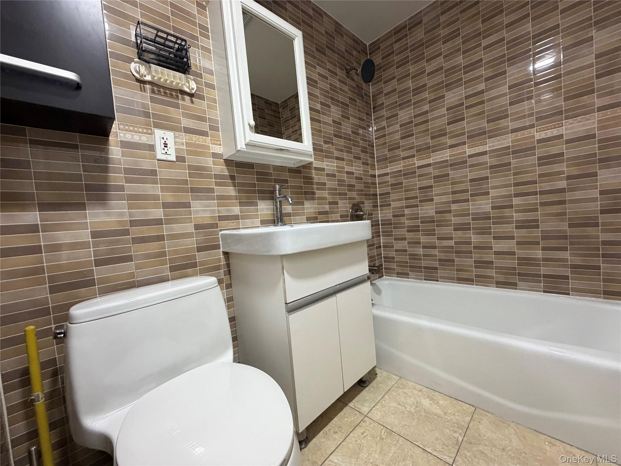 311 Saint Nicholas Avenue 3B