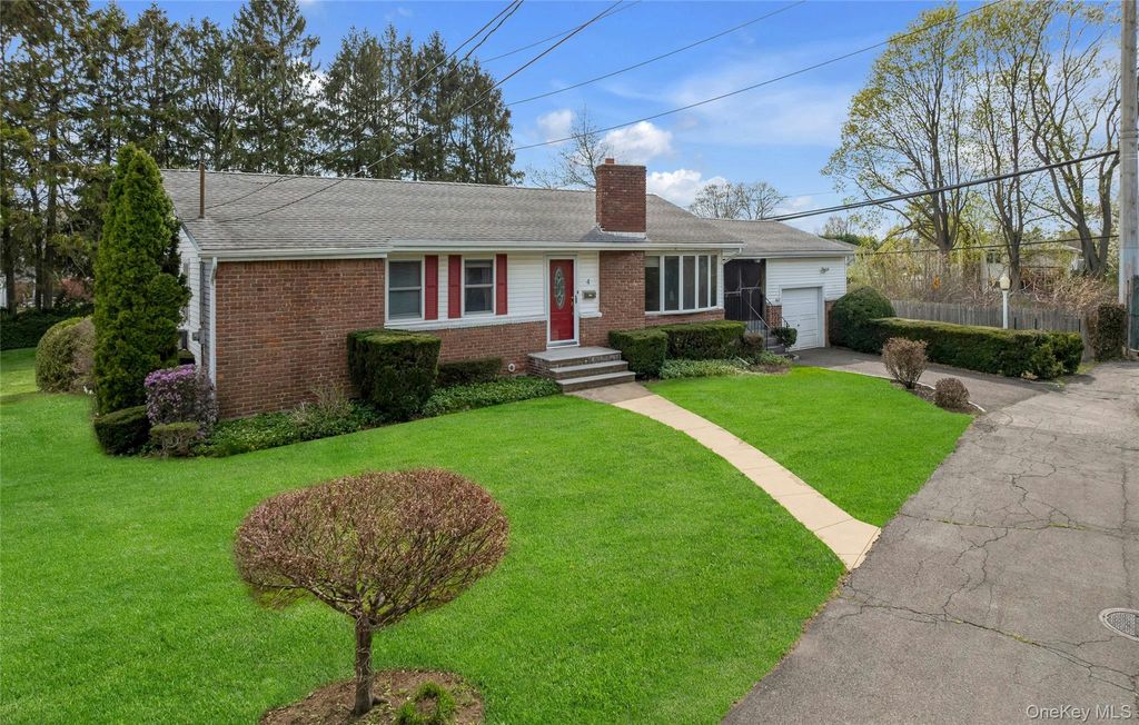 Photo of 4 Carino Drive, Hicksville, NY 11801 (MLS # 983769)