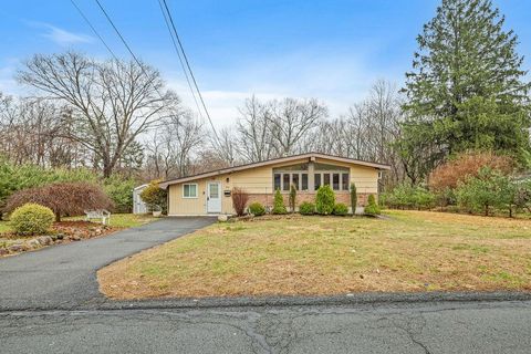 83 E Hall Avenue, New City, NY 10956 - MLS#: 840641