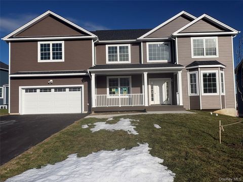 Homes For Sale - 30 Dartmouth Drive<br/> Poughkeepsie, NY 12603