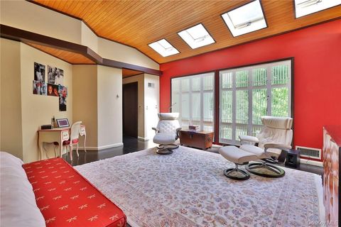 Tiny photo for 5 Deerfield Lane, Mamaroneck, NY 10543 (MLS # H6327352)