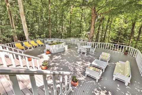 Tiny photo for 5 Deerfield Lane, Mamaroneck, NY 10543 (MLS # H6327352)