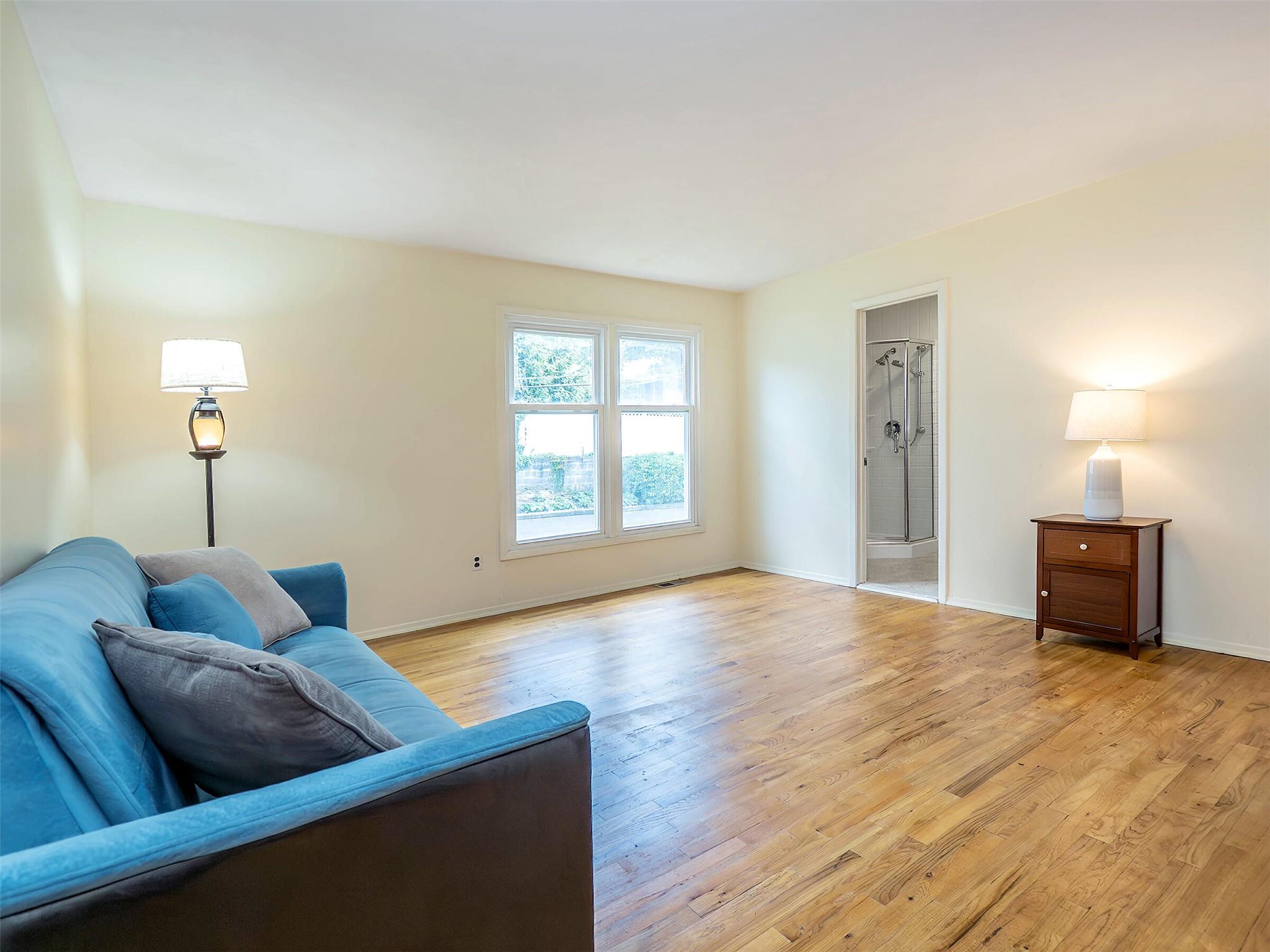 386A Glen Cove Avenue, Glen Head, New York image 19