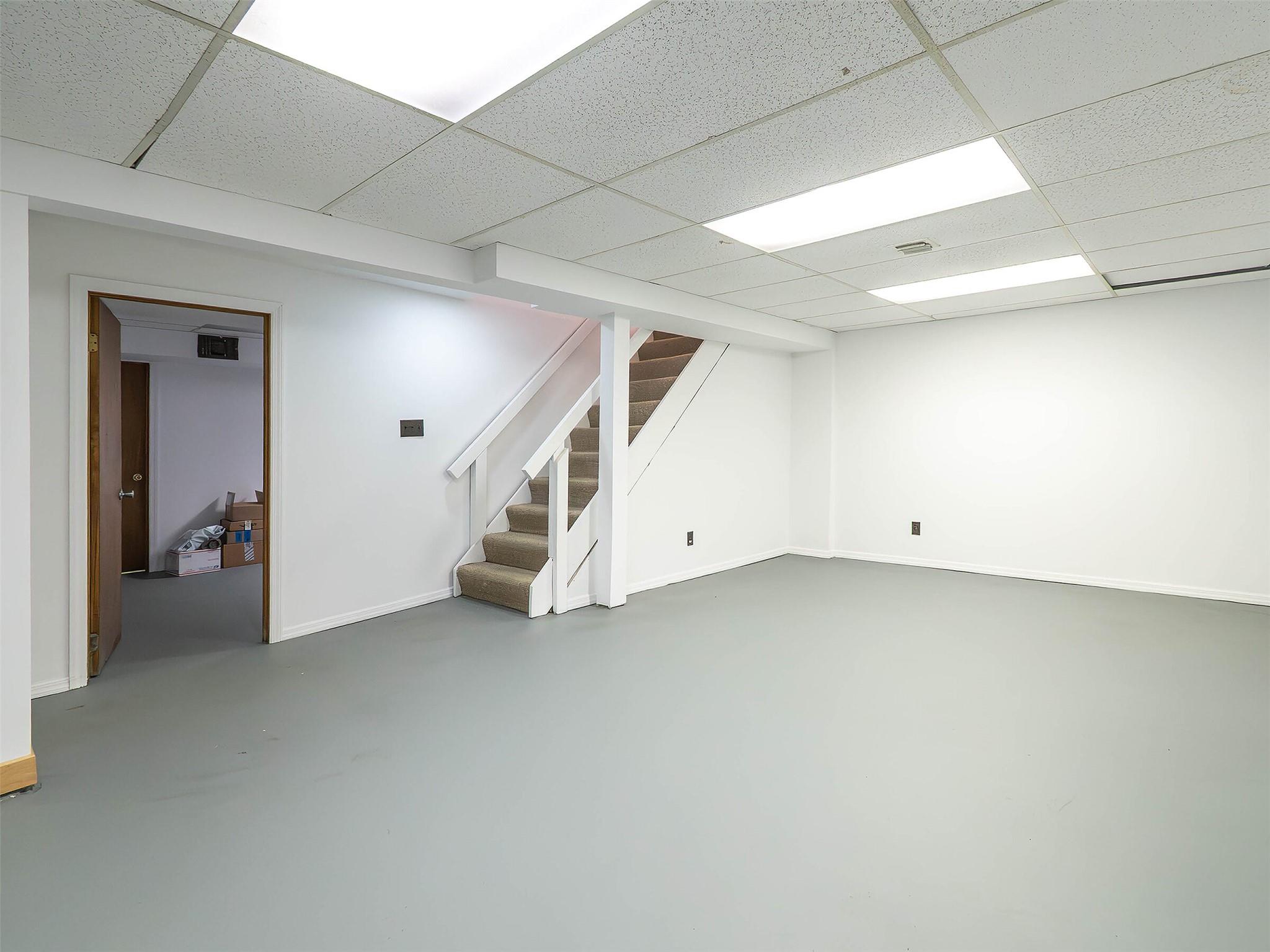 386A Glen Cove Avenue, Glen Head, New York image 27