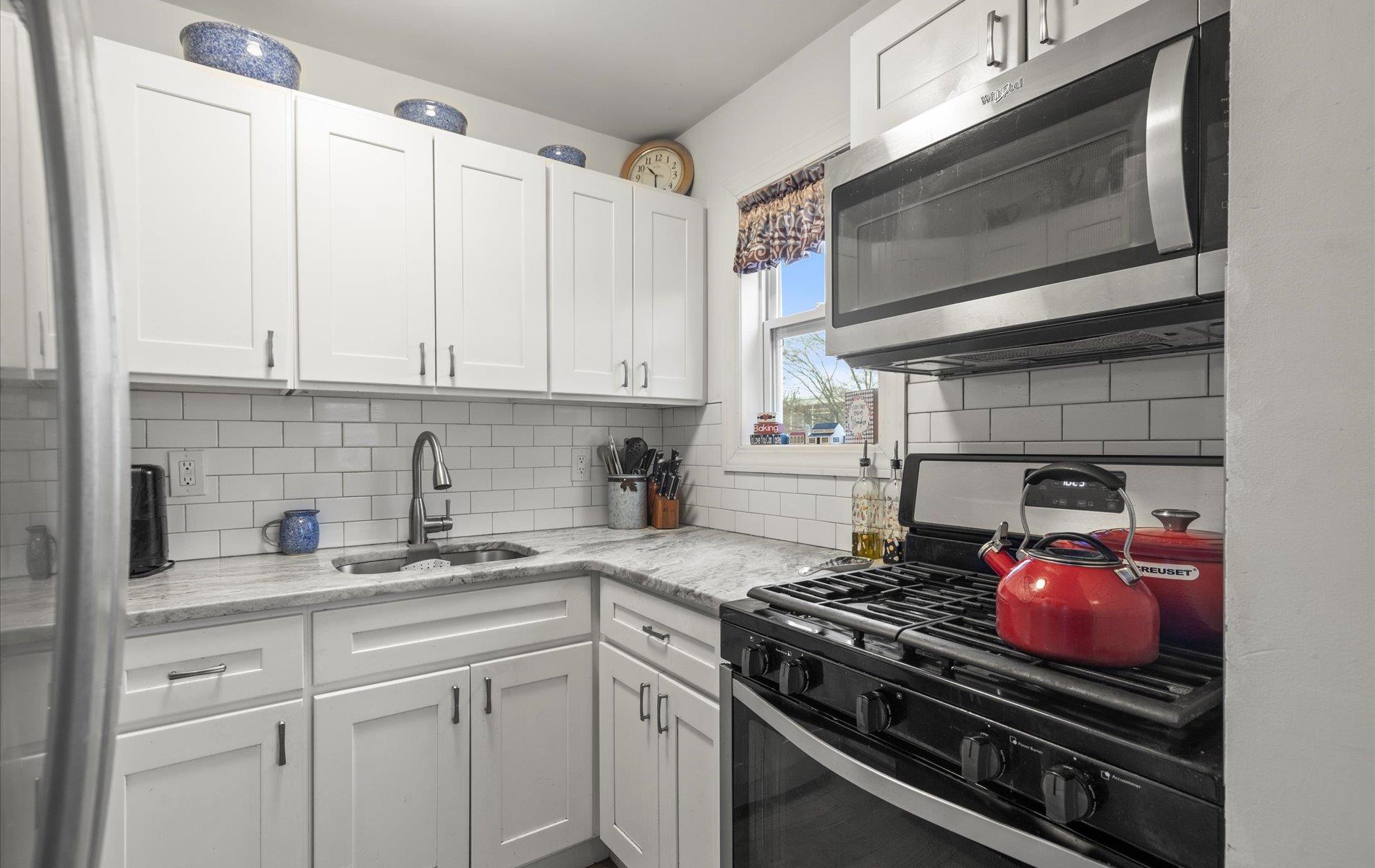 26 SW Lombardi Place, Amityville, New York image 6