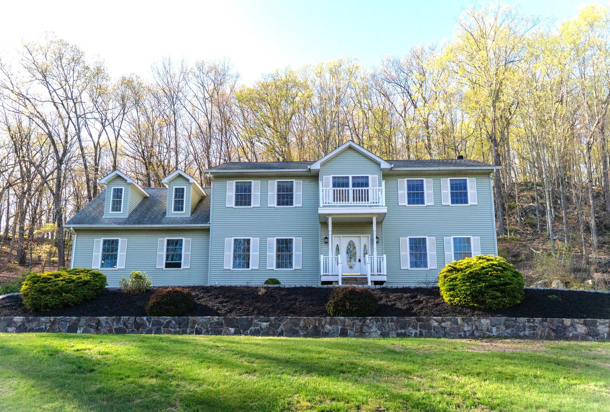 Barmore Road, Lagrangeville, New York - 4 Bedrooms  
3 Bathrooms  
12 Rooms - 