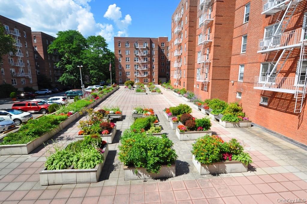 Photo of 491 Riverdale Avenue #3C, Yonkers, NY 10705 (MLS # 1026626)