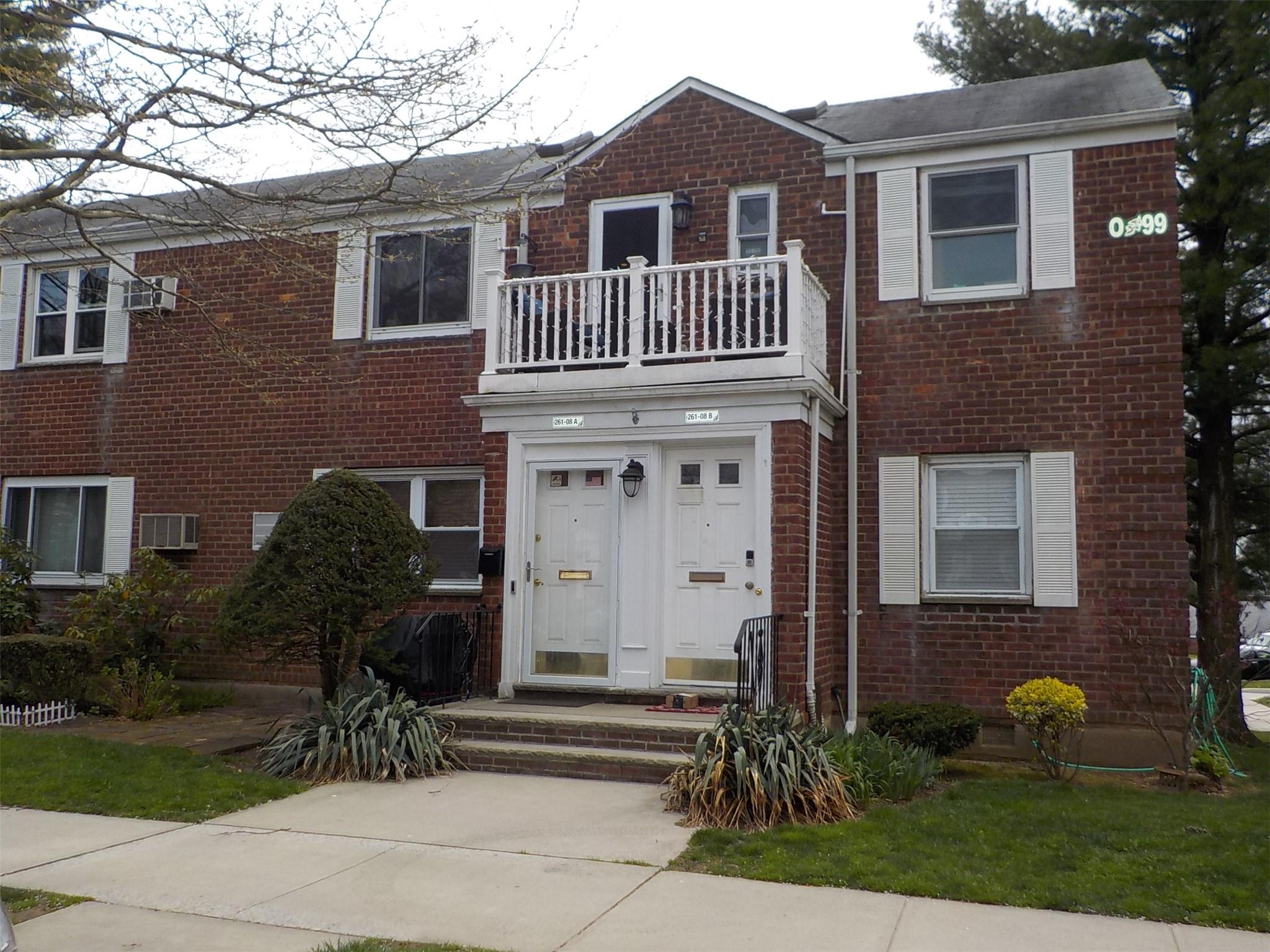 Langston Avenue Gv99e18-2, Glen Oaks, Queens, NY - 2 Bedrooms  
1 Bathrooms - 