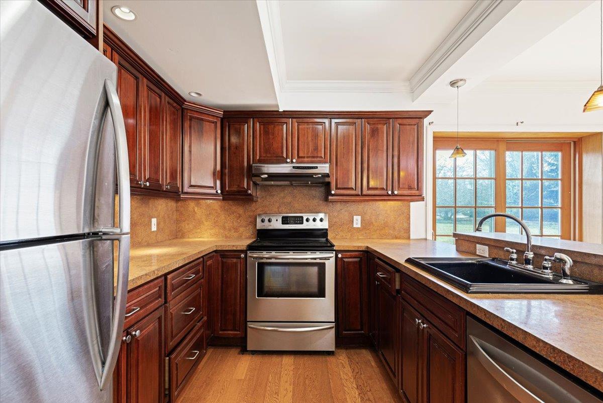 1 Fanny Circle, Yorktown Heights, New York image 33