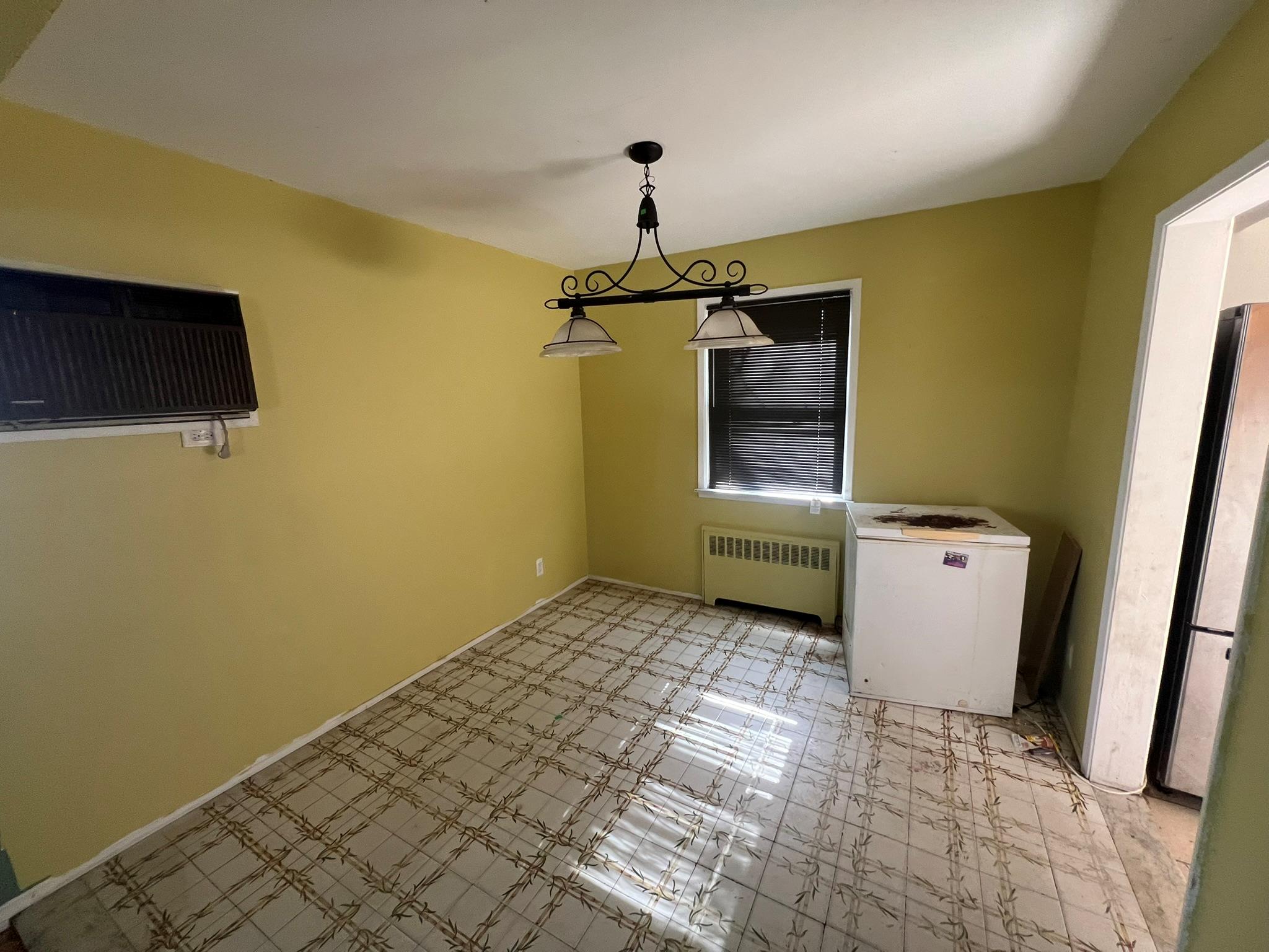 827 Catalpa Drive, Franklin Square, New York image 3
