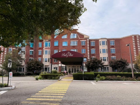 Condo For Sale - 50 Merrick Avenue #405<br/> East Meadow, NY 11554