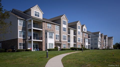 Apartment For Rent - 1 Charles Pond Drive #9-925<br/> Coram, NY 11727