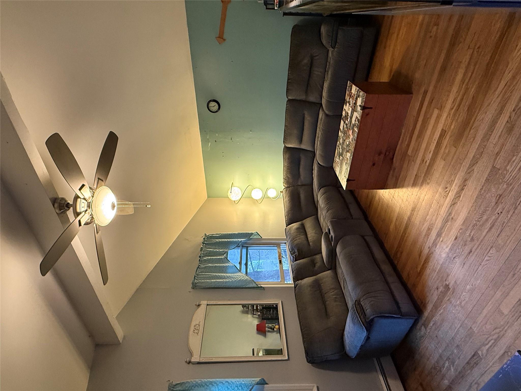 9 Montgomery Avenue, Mastic, New York image 4