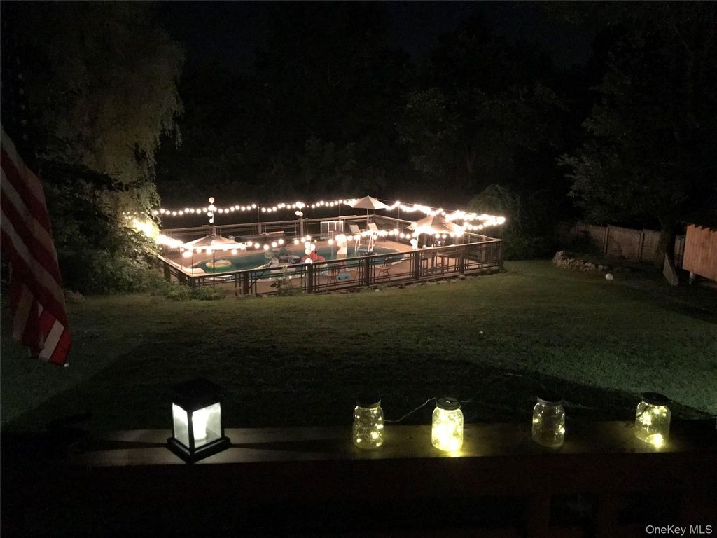 Photo of 8 Olive Drive, Mahopac, NY 10541 (MLS # 977702)