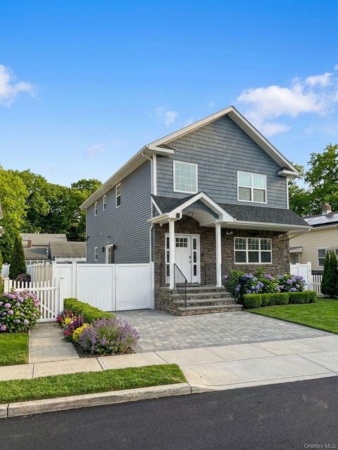 599 Park Avenue West Hempstead NY 11552