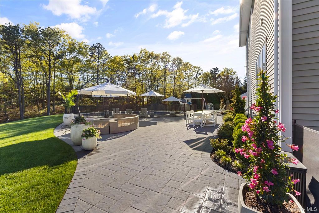Photo of 38 Blackberry Lane, Center Moriches, NY 11934 (MLS # 993626)