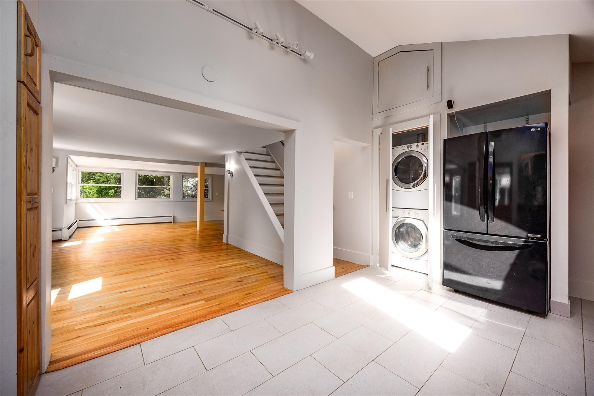 New Paltz, New York 12561, United States, 3 Bedrooms Bedrooms, ,2 BathroomsBathrooms,Residential,Active,159599