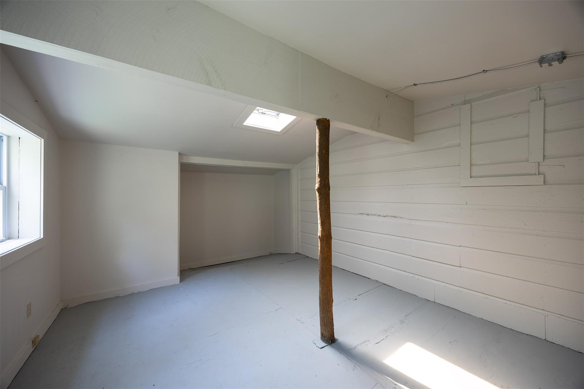 New Paltz, New York 12561, United States, 3 Bedrooms Bedrooms, ,2 BathroomsBathrooms,Residential,Active,159599