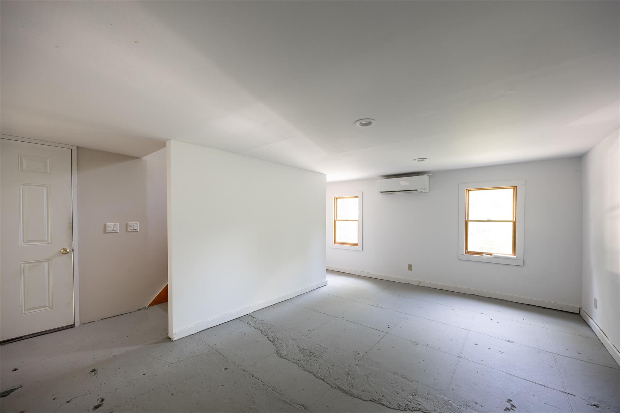 New Paltz, New York 12561, United States, 3 Bedrooms Bedrooms, ,2 BathroomsBathrooms,Residential,Active,159599