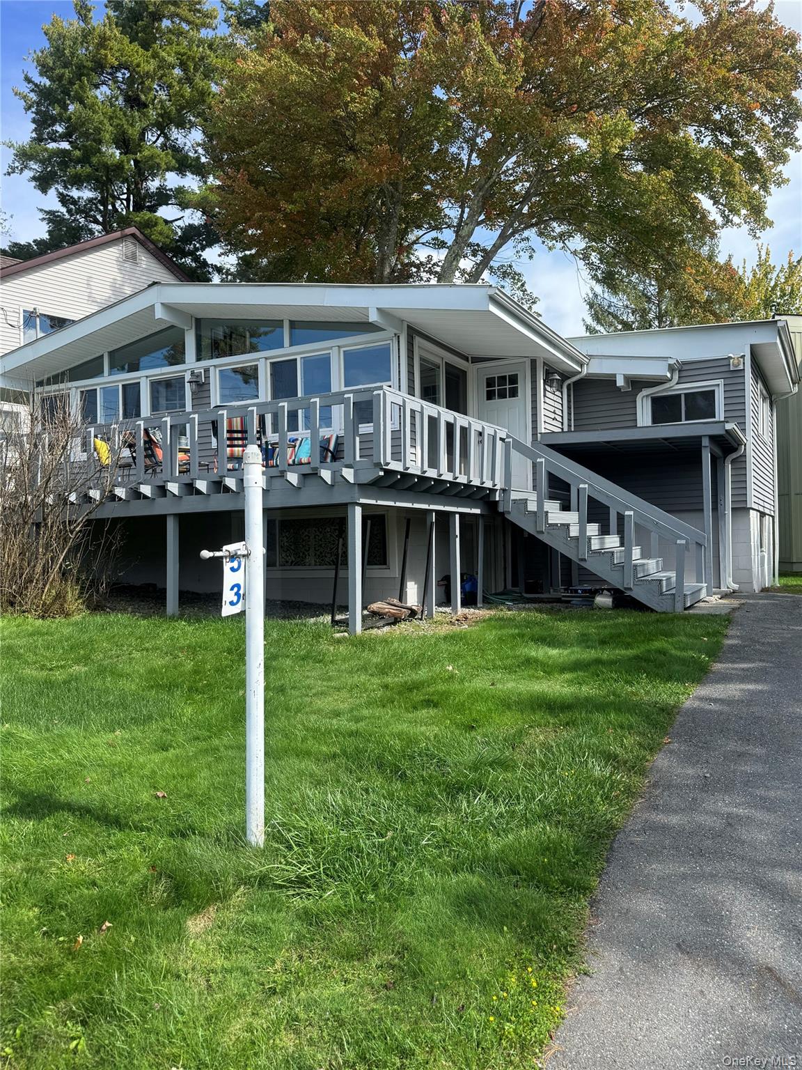 53 Lakeview Road