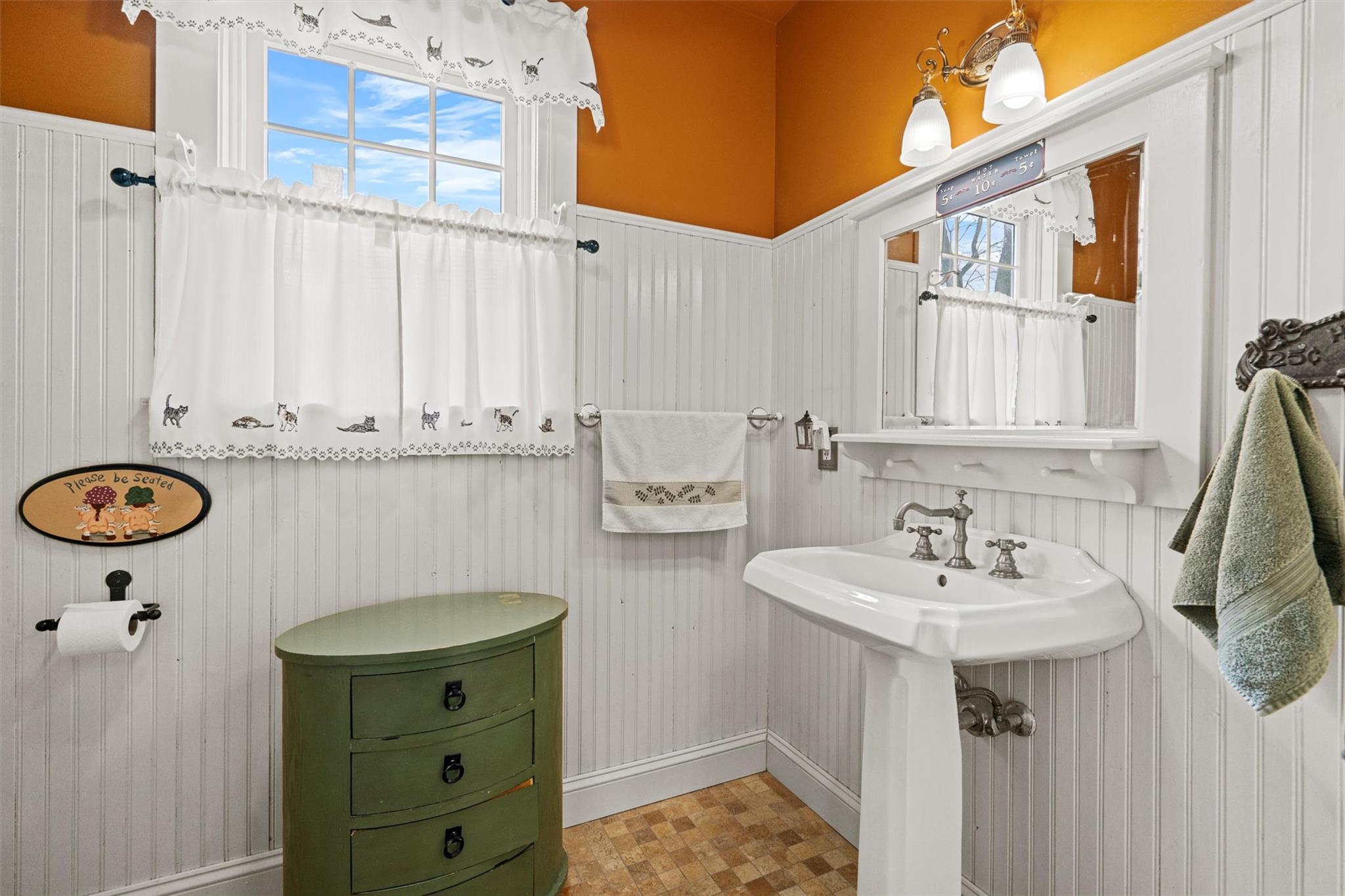203 Highland Avenue, Middletown, New York image 9