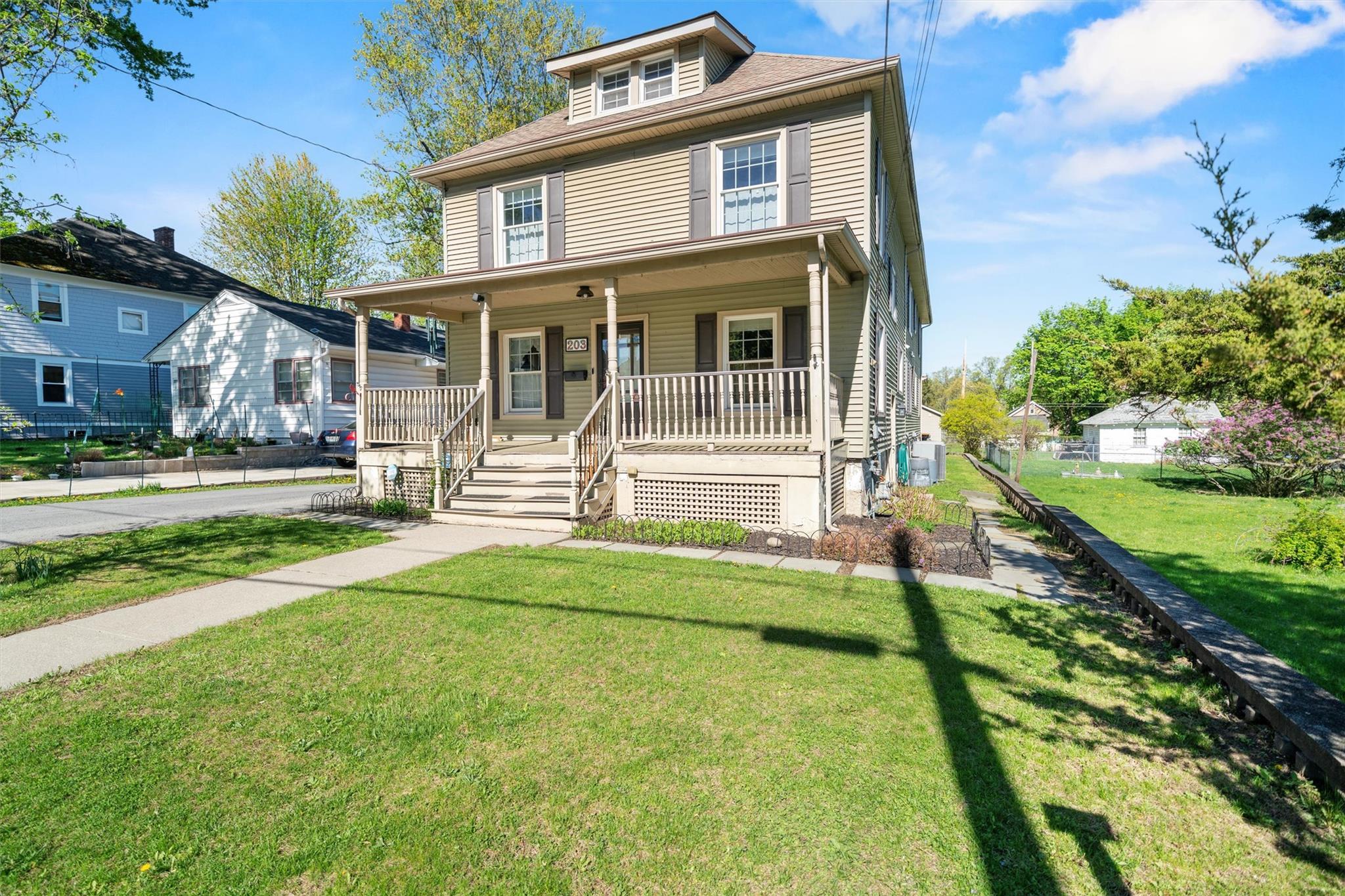 203 Highland Avenue, Middletown, New York image 1