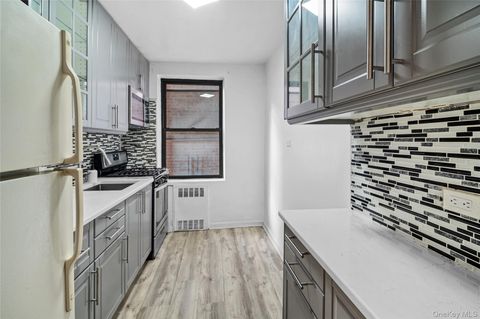 Homes For Sale - 102-36 64 Avenue #3D<br/> Forest Hills, NY 11375