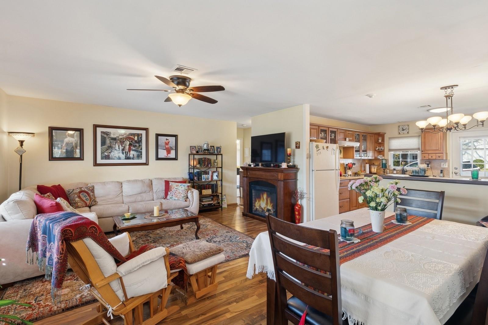 114 Exmore Court #A, Ridge, New York image 11