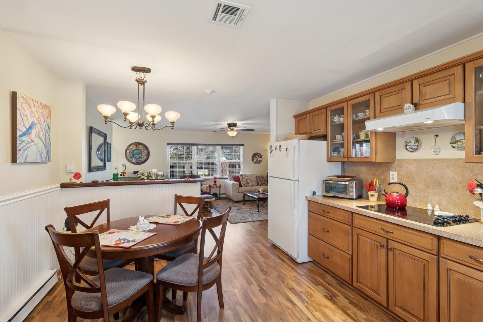 114 Exmore Court #A, Ridge, New York image 5