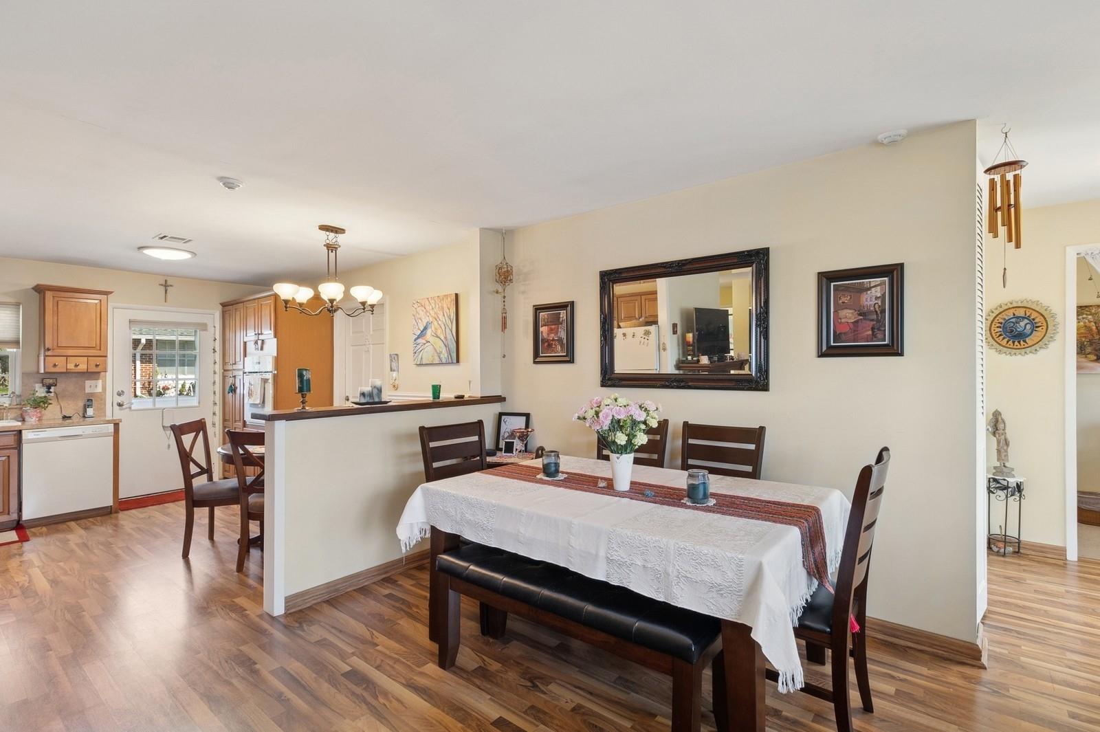 114 Exmore Court #A, Ridge, New York image 13