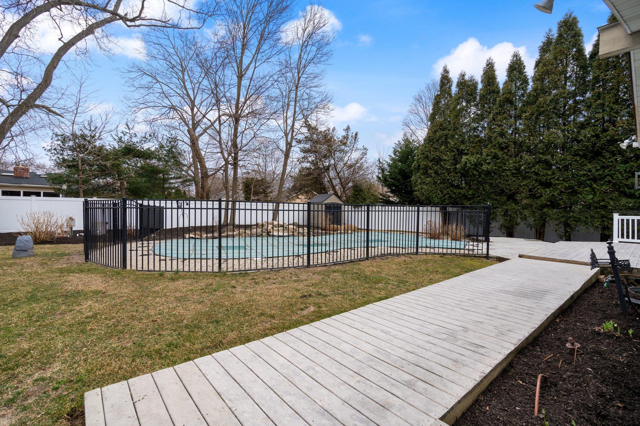 20 Hemlock Drive, Miller Place, New York image 35