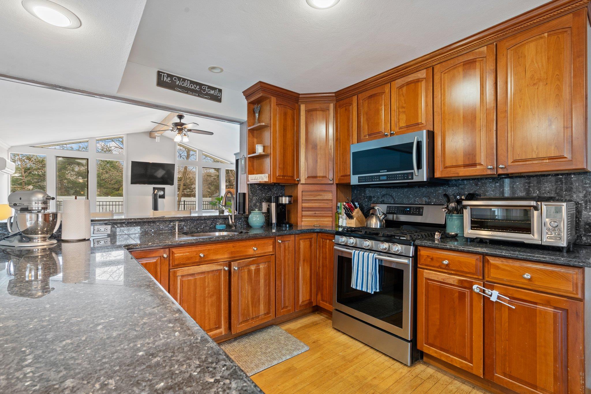 20 Hemlock Drive, Miller Place, New York image 7