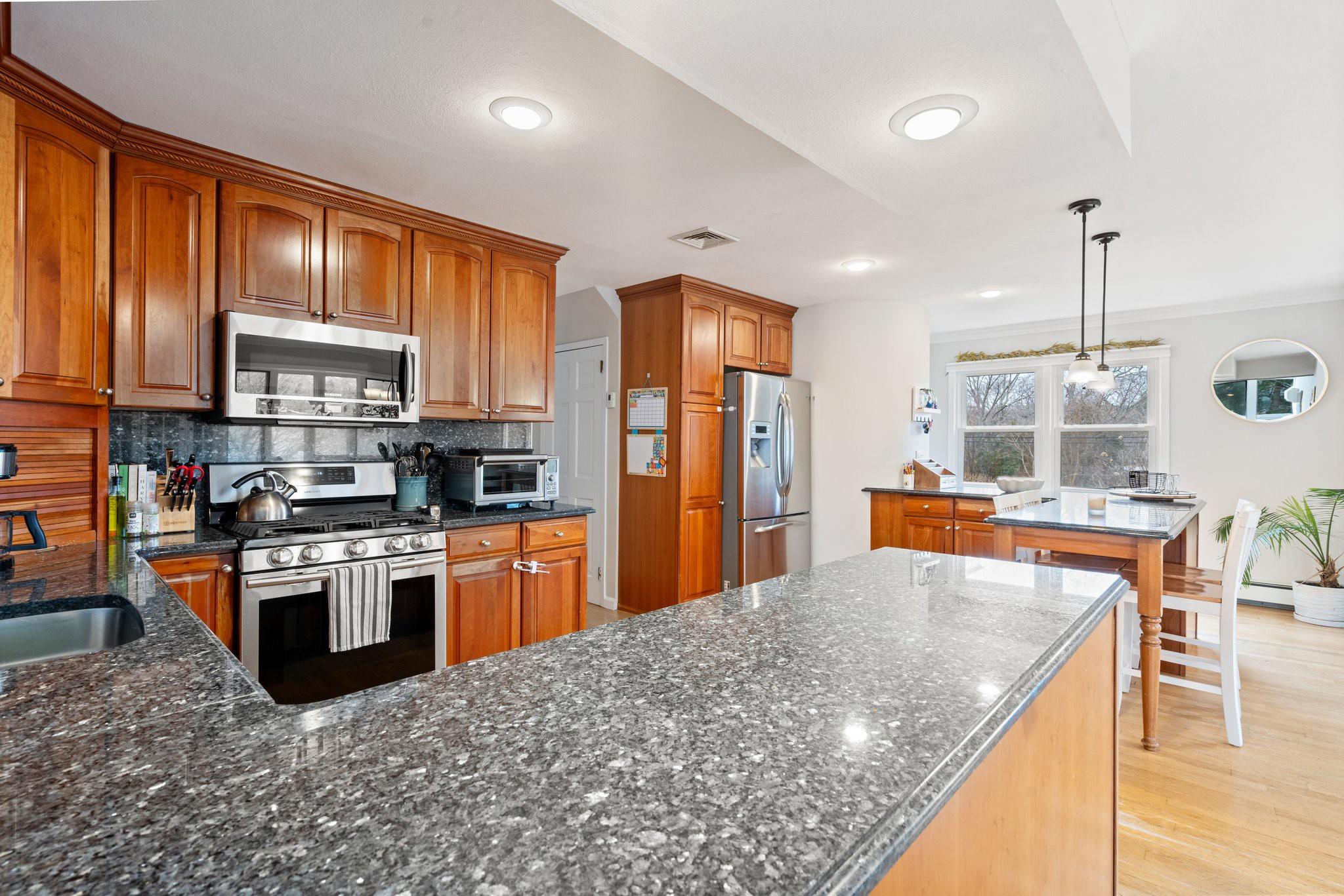 20 Hemlock Drive, Miller Place, New York image 9