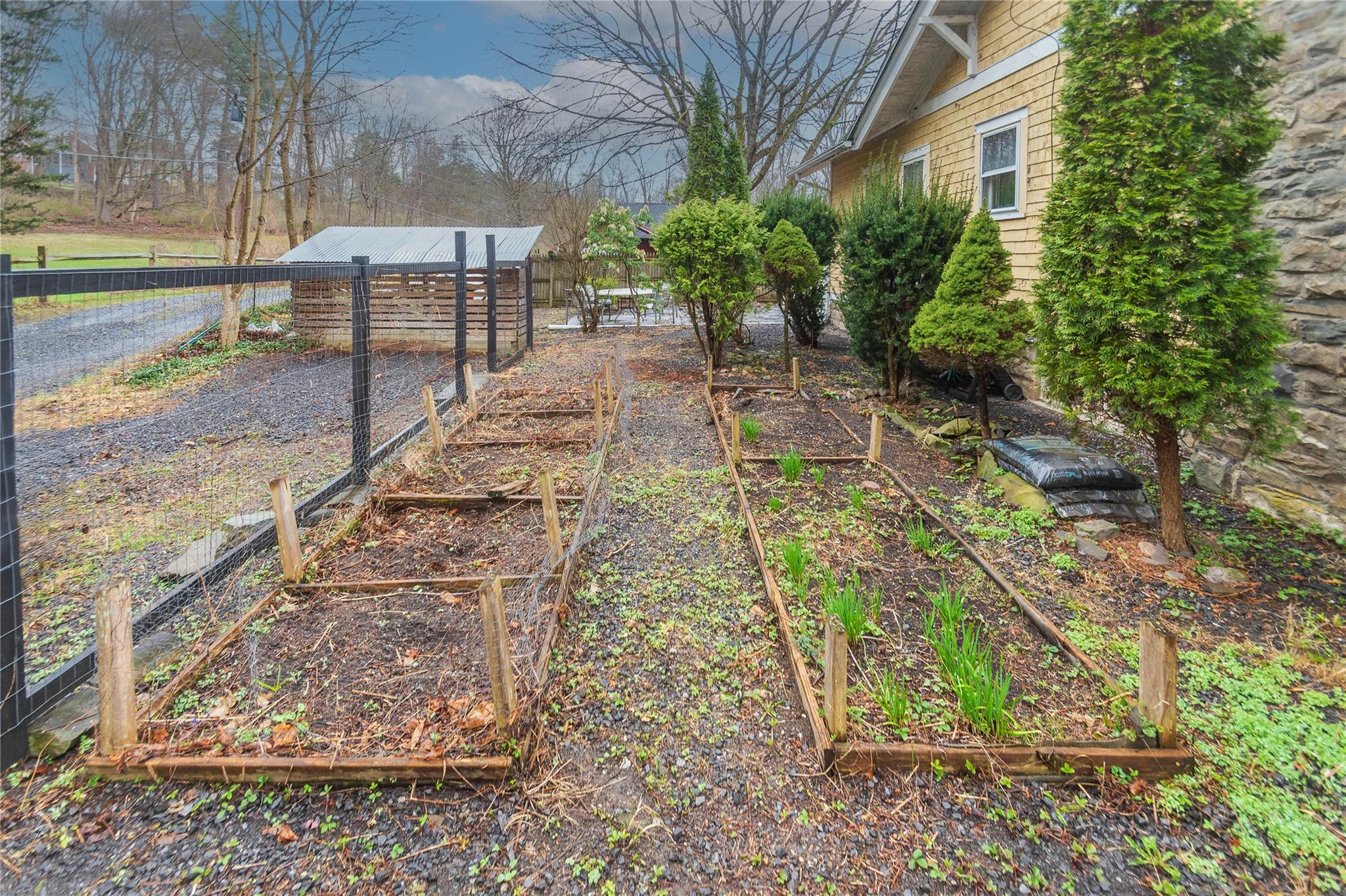 368 Hillside Avenue, Hurley, New York image 29