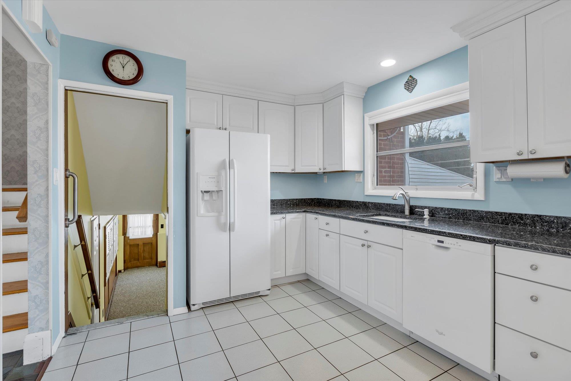 14 Westminster Road, Syosset, New York image 9