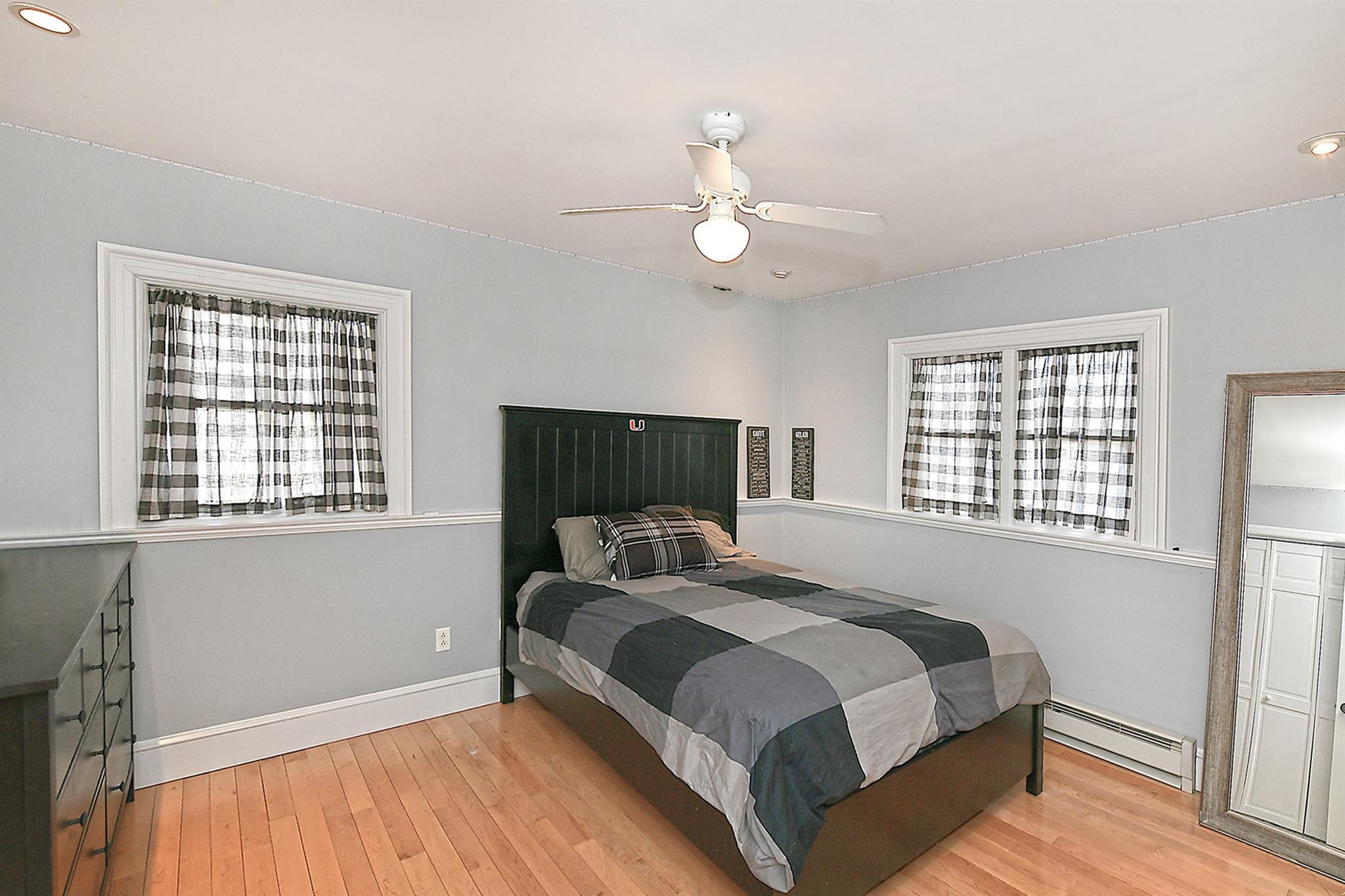 54 Cawfield Lane, Melville, New York image 22
