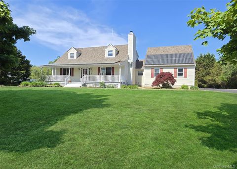 Homes For Sale - 635 Farmveu Road<br/> Mattituck, NY 11952