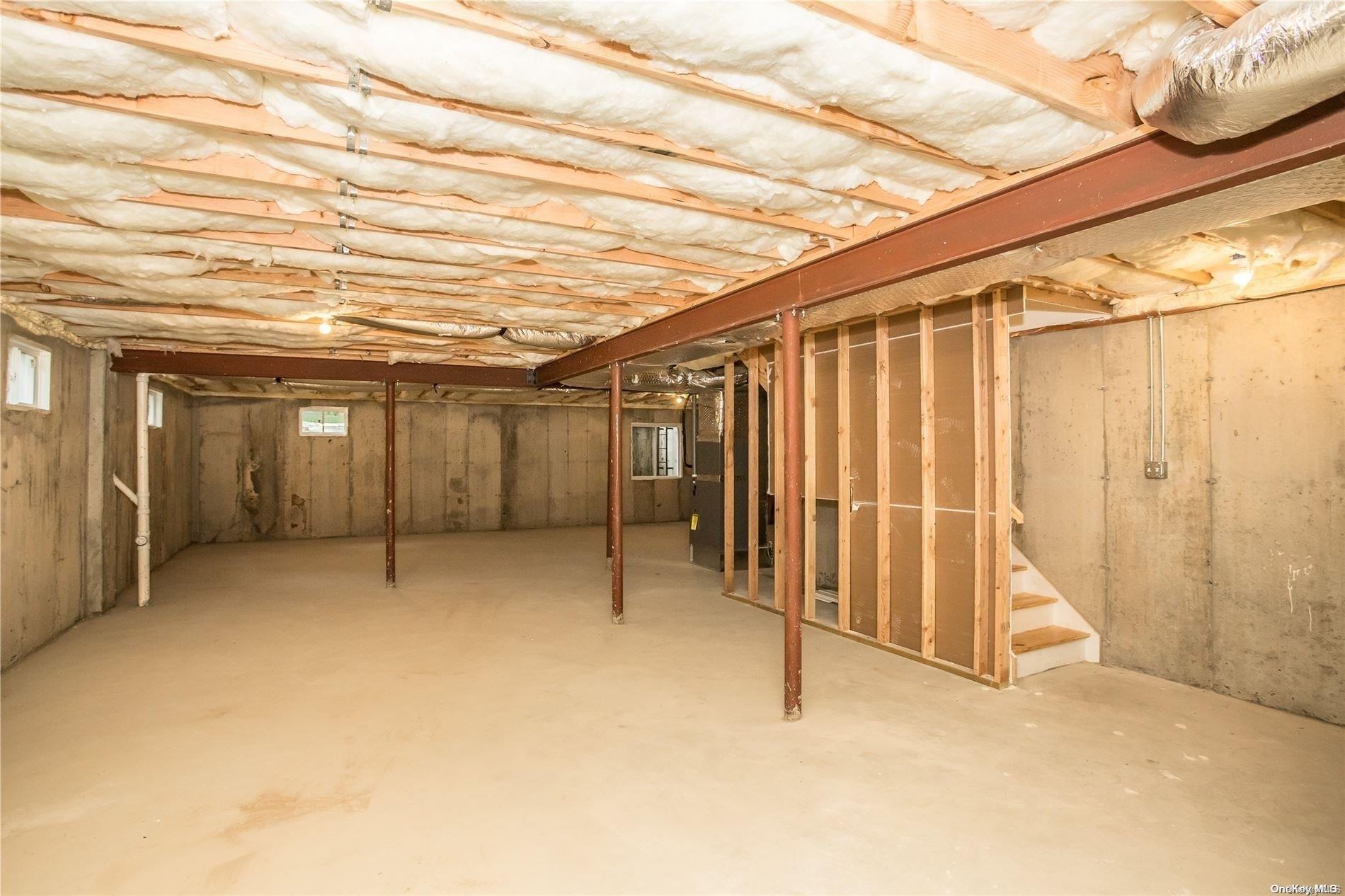 604 Meadowbrook Road, North Merrick, New York image 10