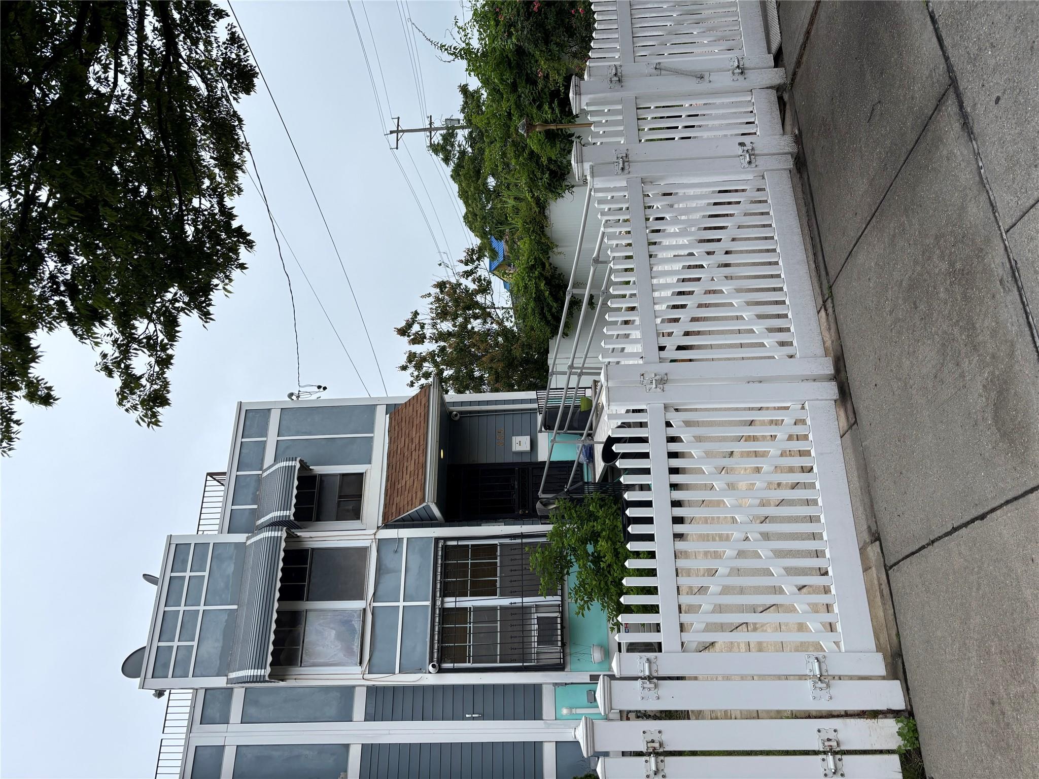 Property for Sale at Beach 43rd Street, Far Rockaway, Queens, NY - Bedrooms: 3 
Bathrooms: 2 
Rooms: 7  - $499,999