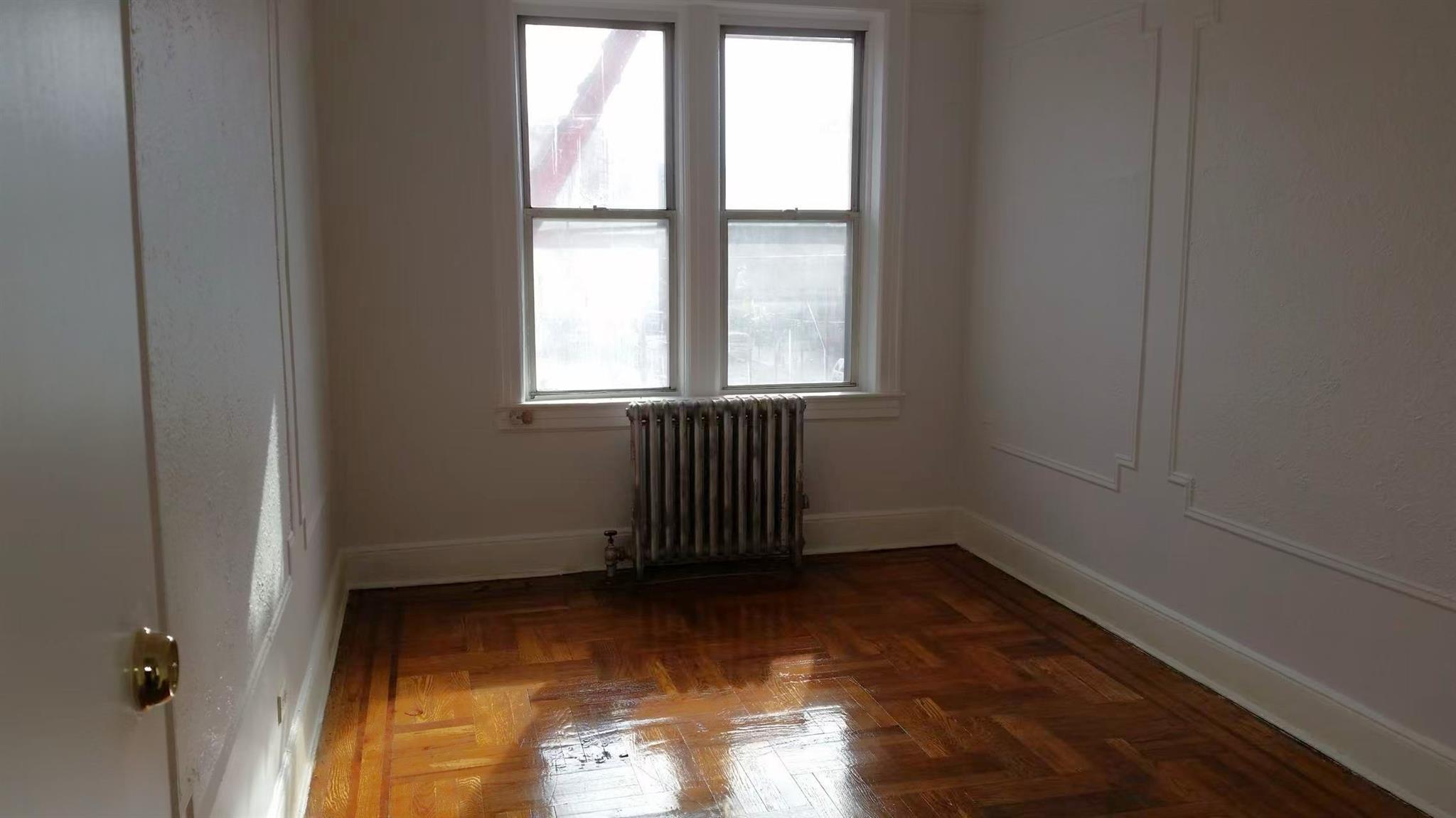 100-04 Spruce Street